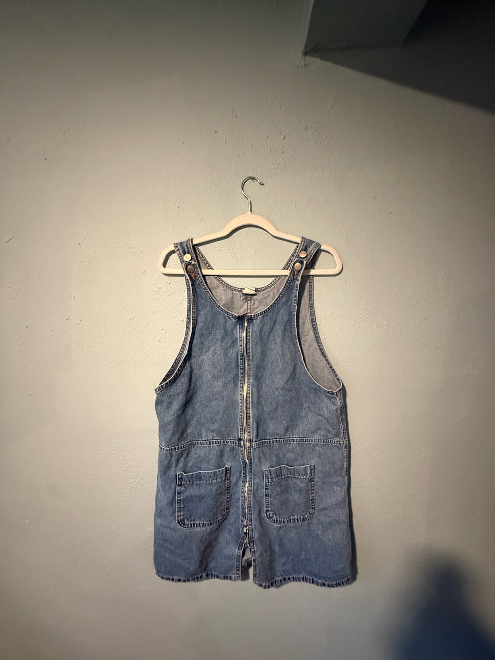 1990s vintage Denim Zip-Front Overall Dress in Medium Blue size small